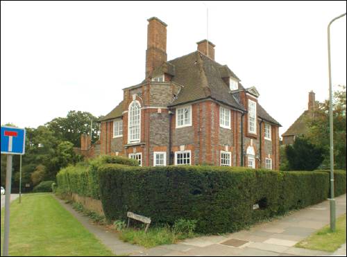 014 Erskine Hill a